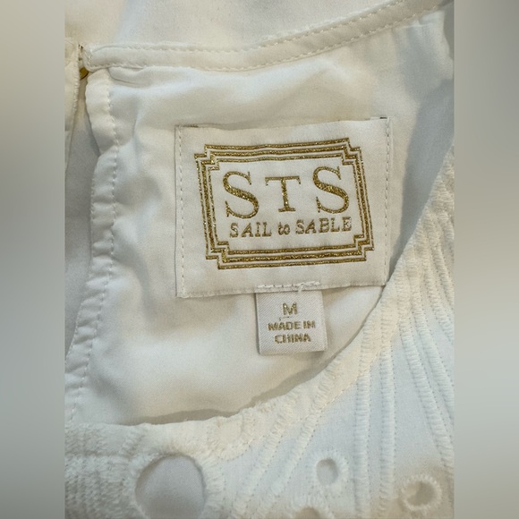 Gigi White Eyelet Top, size medium - Picture 7 of 7